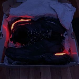 Balencaiga Led Tracks